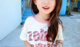 网红八卦小料最新爆料,神秘恋情曝光，当红小花与富二代男友甜蜜互动引热议