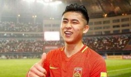 张玉宁父亲爆料了吗视频,揭秘足球天才背后的故事