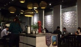 成都一面馆爆料视频最新,一晚卖出千碗，揭秘网红面馆背后的秘密