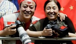 爆料牛群骂街事件视频播放,网络暴力与道德底线