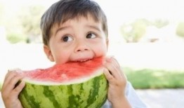 痛经音乐娱乐吃瓜酱,缓解疼痛的趣味疗法